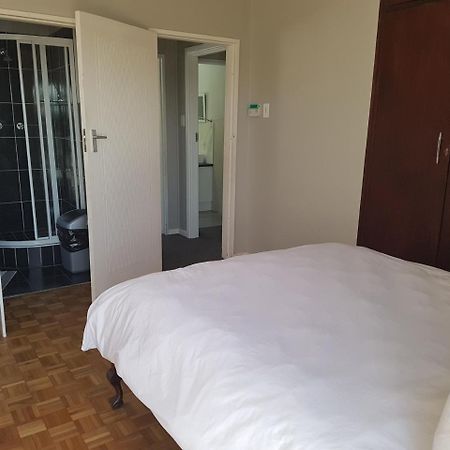 Tyday Accommodation Port Elizabeth Eksteriør bilde