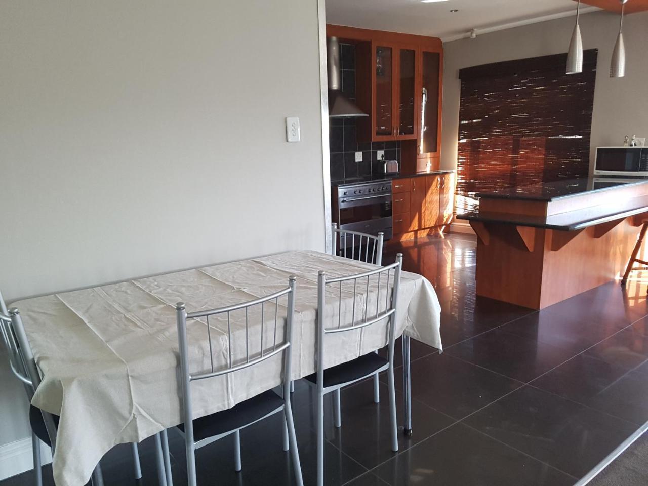 Tyday Accommodation Port Elizabeth Eksteriør bilde